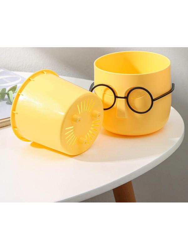 Кашпо для цветов со вставкой «Стив», 650 мл, d=11,5 см, h=10,5 см, цвет банановый