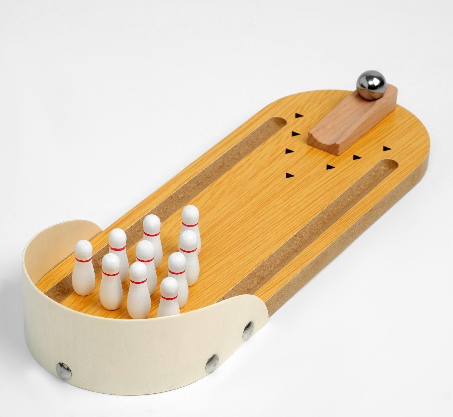 Мини-боулинг настольный,  29.5 х 10 см, кегли 3 х 1 см