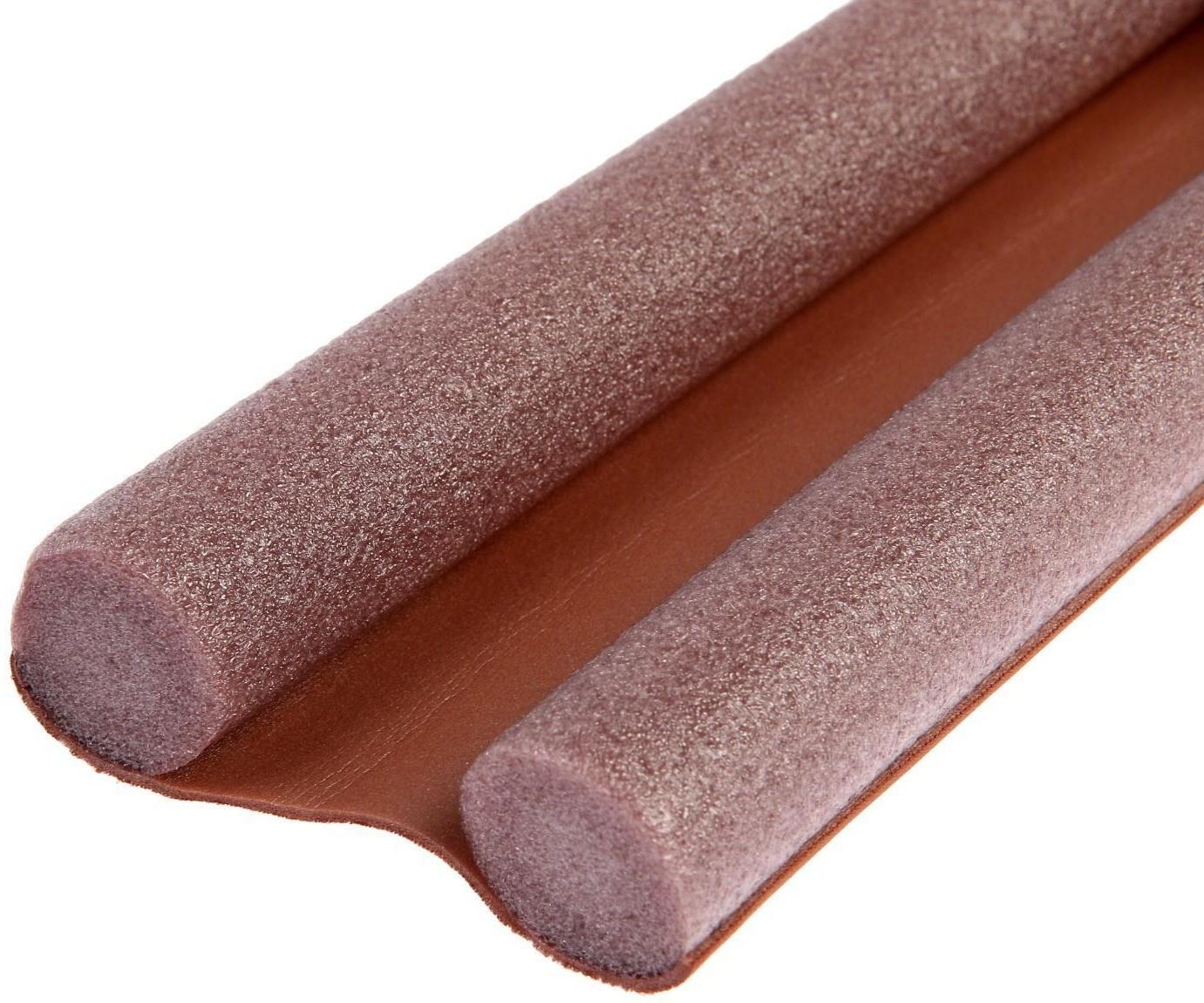 Защита от сквозняка и пыли ТУНДРА, 95х10 см, цвет коричневый