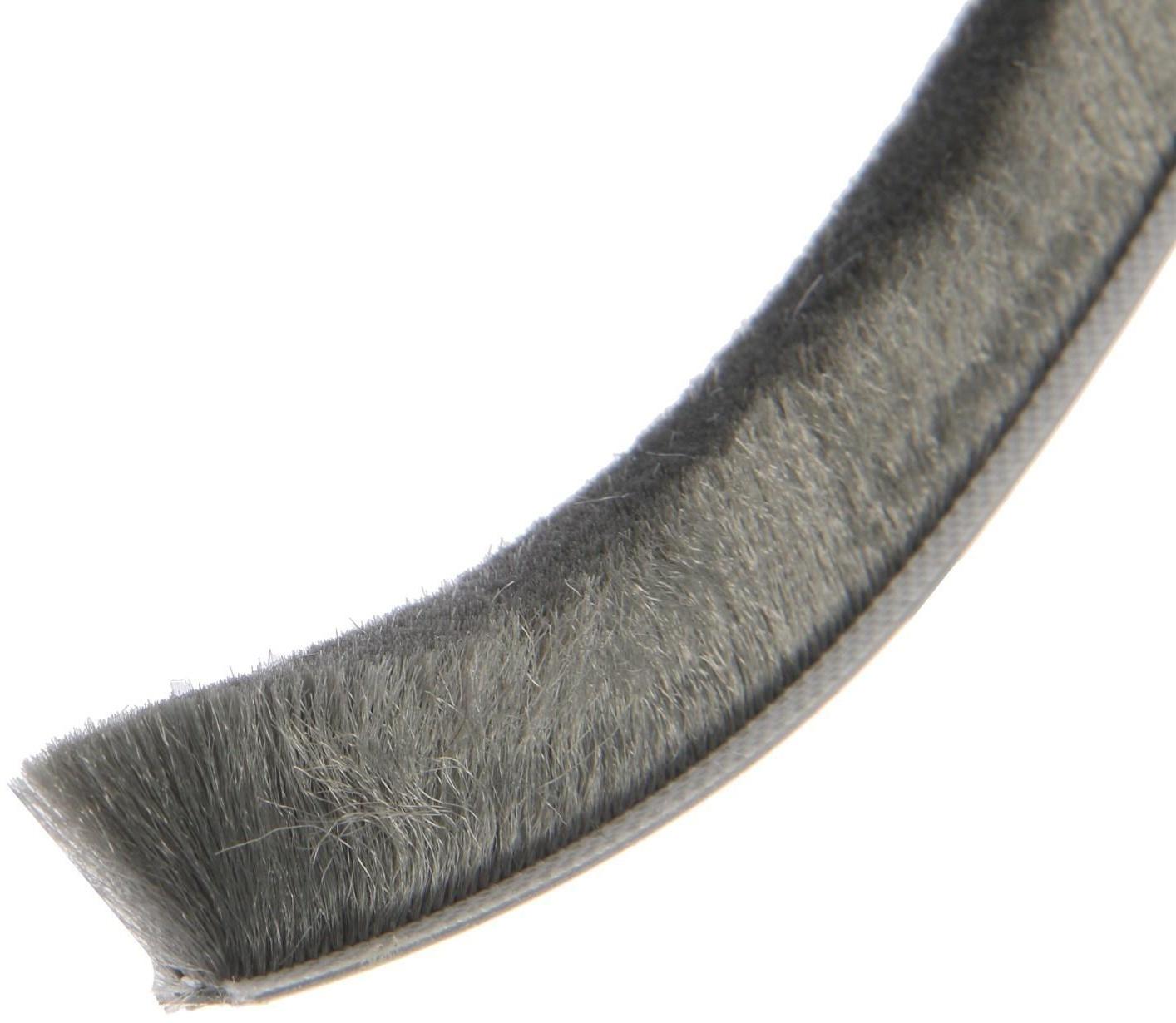 Уплотнитель щеточный самоклеящийся ТУНДРА, 9х15 мм, серый, 10 м.