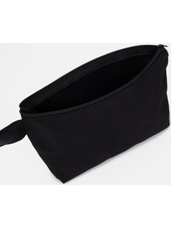 Косметичка на молнии, цвет чёрный