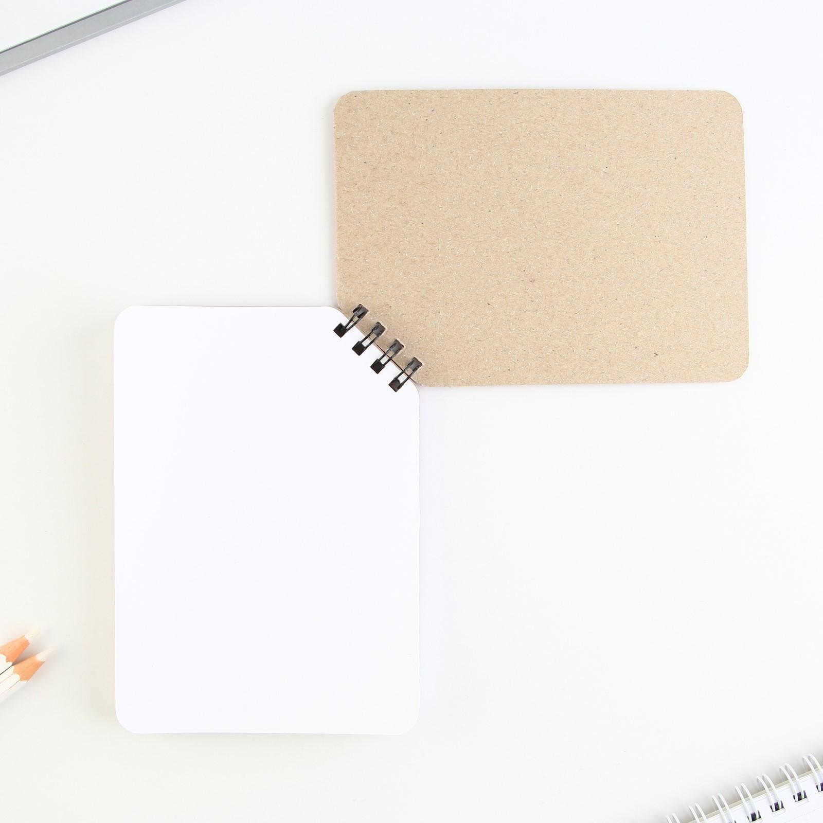 Блокнот А6, 40 л. На скошенном гребне. Белые листы. 