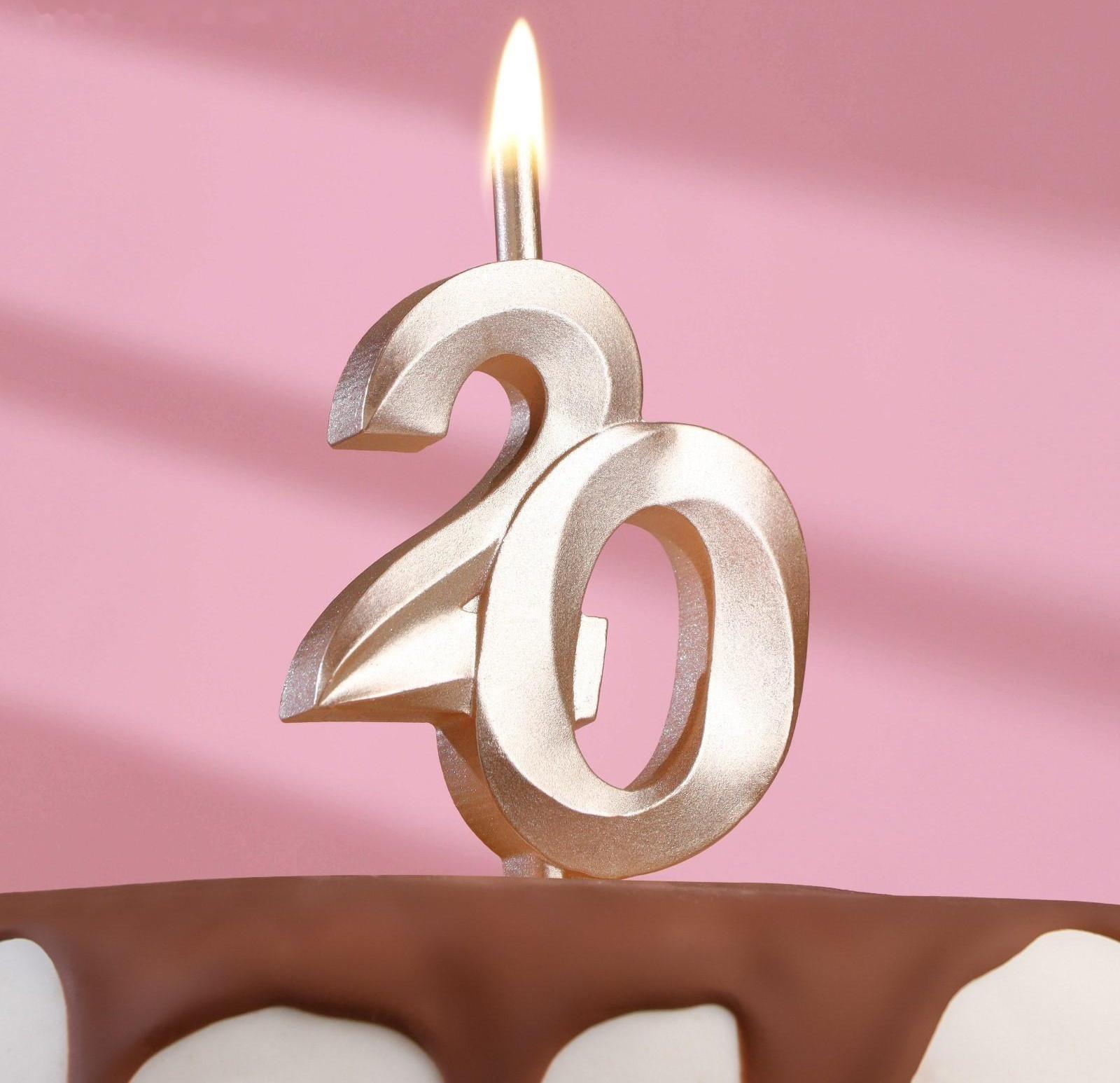 Свеча в торт 