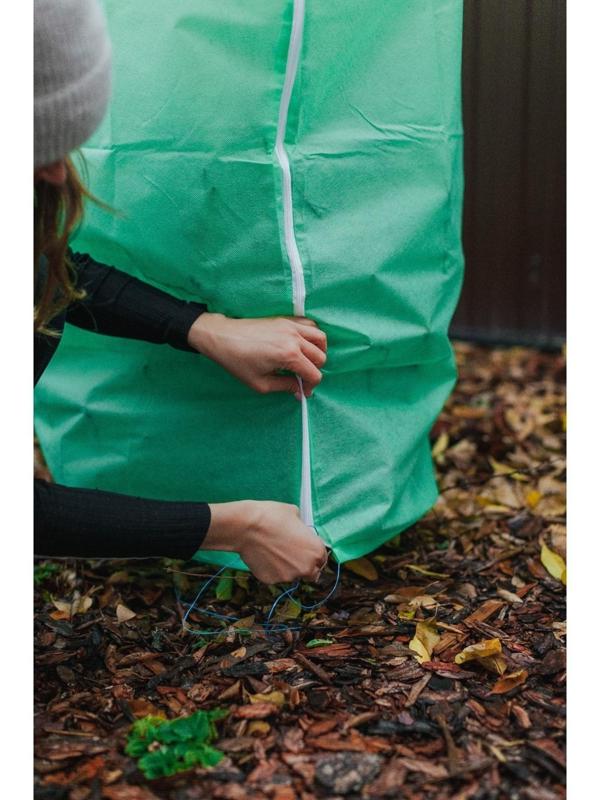 Чехол для растений, прямоугольный на молнии, 120 × 100 см, спанбонд с УФ-стабилизатором, плотность 60 г/м², цвет МИКС