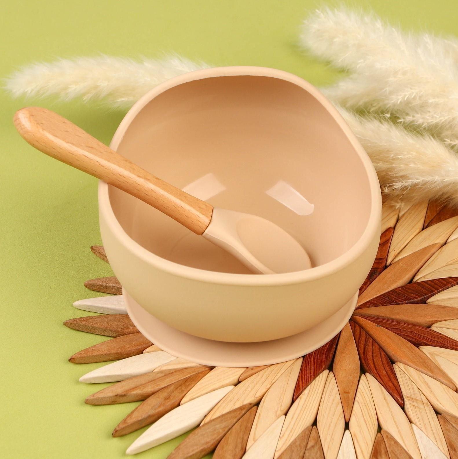 Набор для кормления: миска на присоске, ложка, цвет бежевый