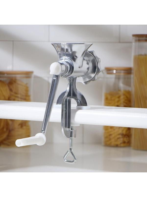 Мясорубка алюминиевая Доляна «Советская» 22,5×13,5 см