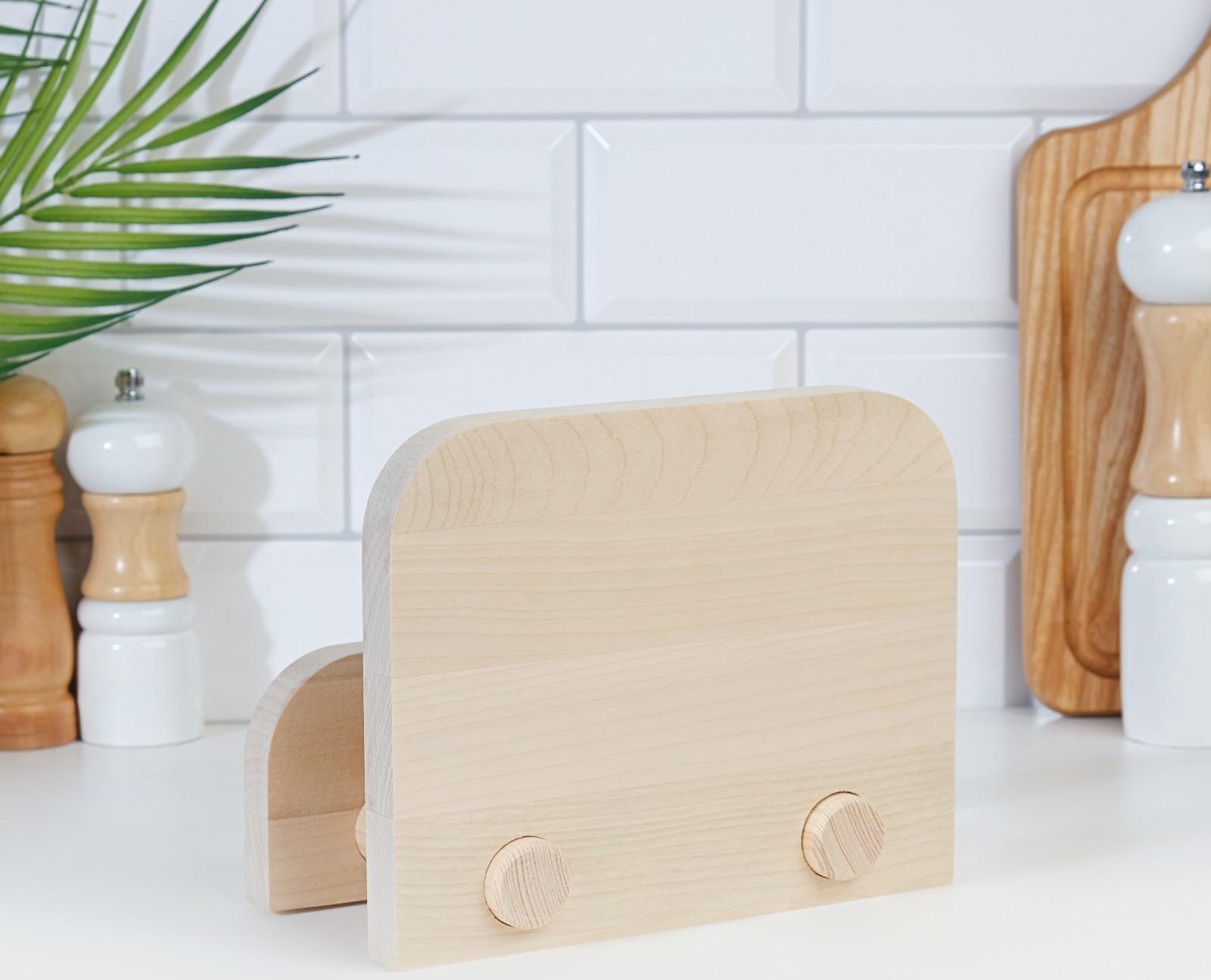 Набор досок разделочных из березы на подставке, 2 шт, 20х20 и 24х24 см.