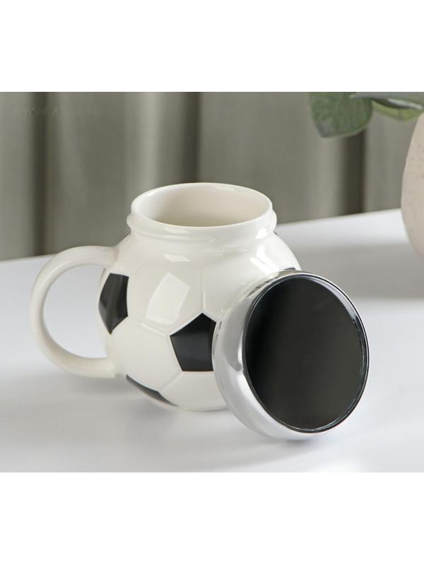 Кружка керамическая с крышкой «Футбольный мяч», 380 мл