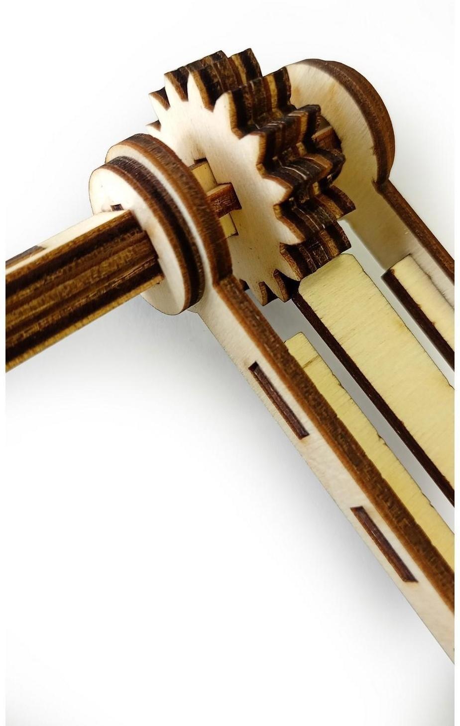 Игрушка из дерева «Трещотка»