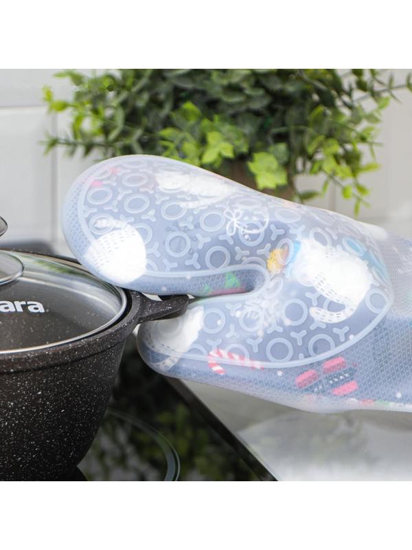 Рукавица силиконовая для горячего Доляна «Новогодние котики», 29,5×18×1 см