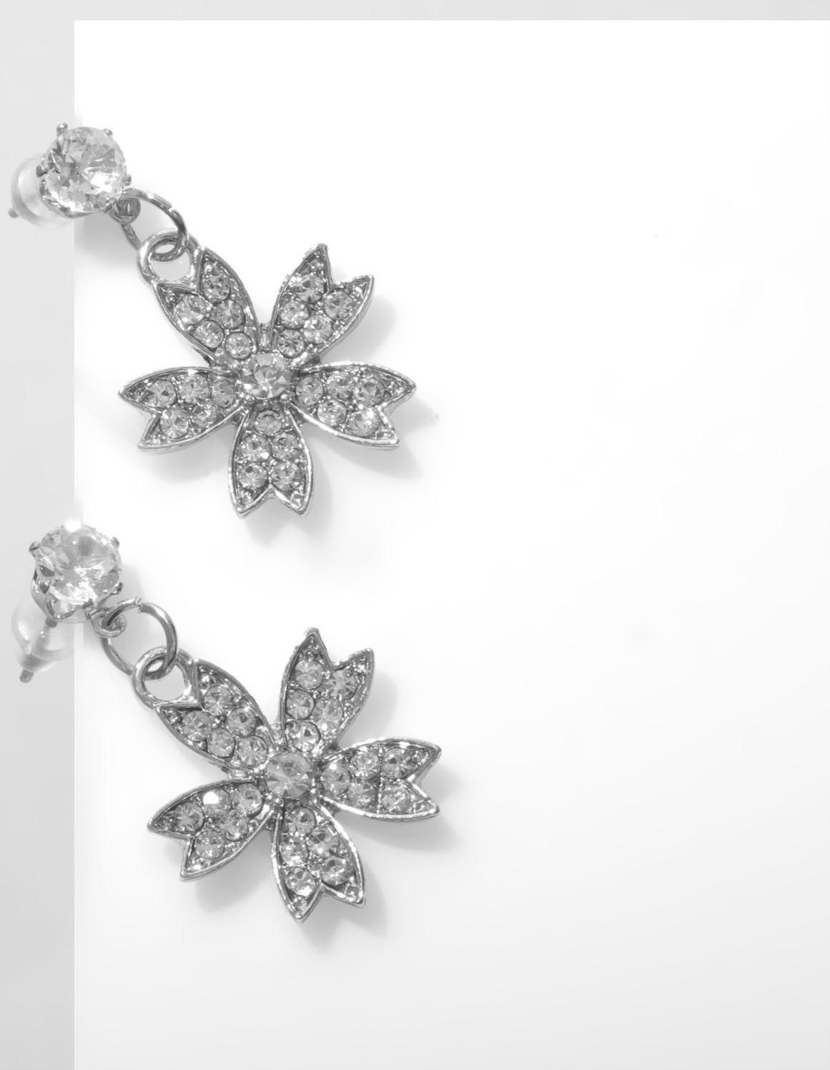 Серьги со стразами 