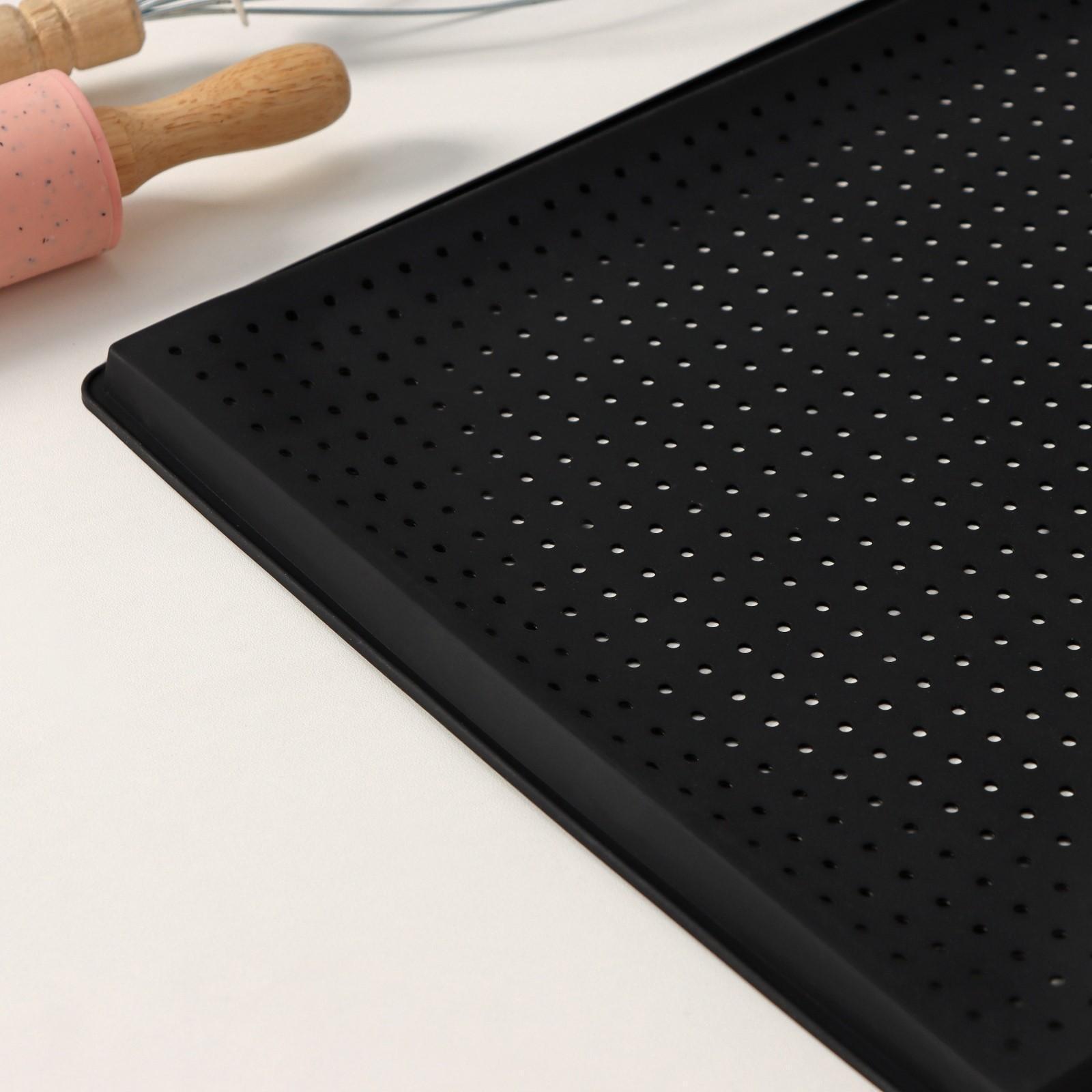 Коврик силиконовый перфорированный прямоугольный Доляна, 40×31×1 см, цвет чёрный