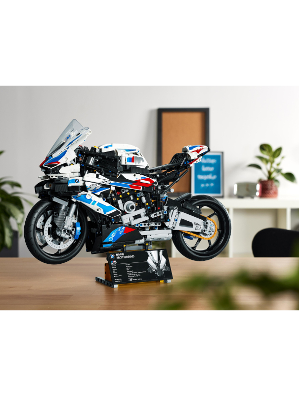 Конструктор «BMW M 1000 RR» T2118 (Technic 42130) / 1920 деталей