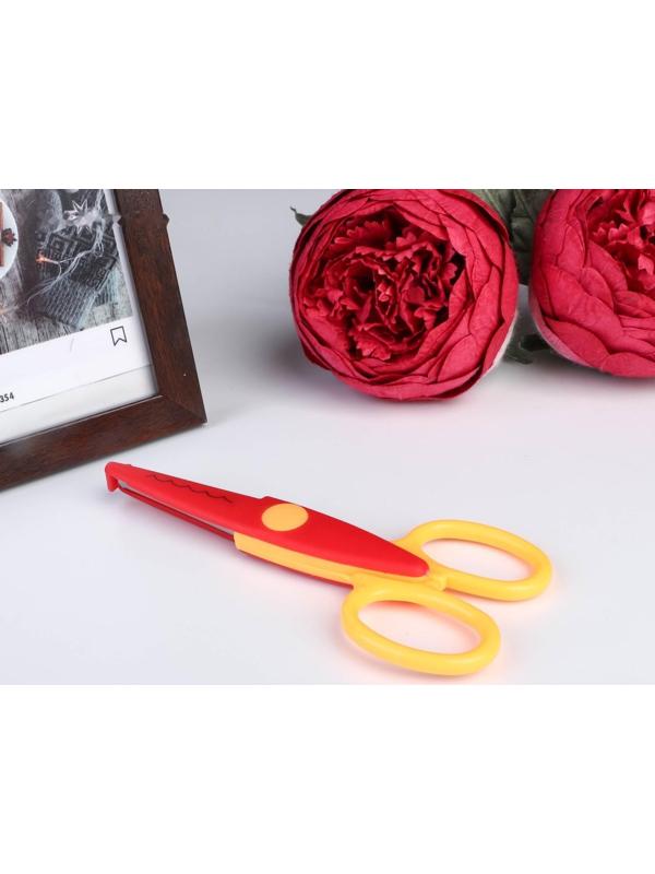 Ножницы рельефные цветные ручки, набор 12 шт МИКС