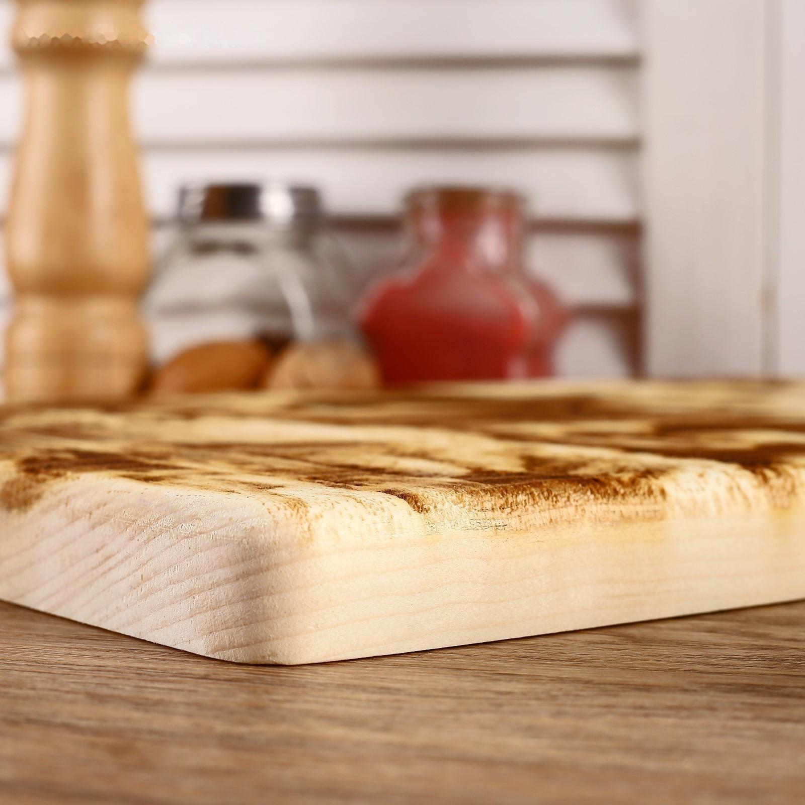 Доска из массива кедра «Медведь», большая, прямоугольная, 23 × 35 см