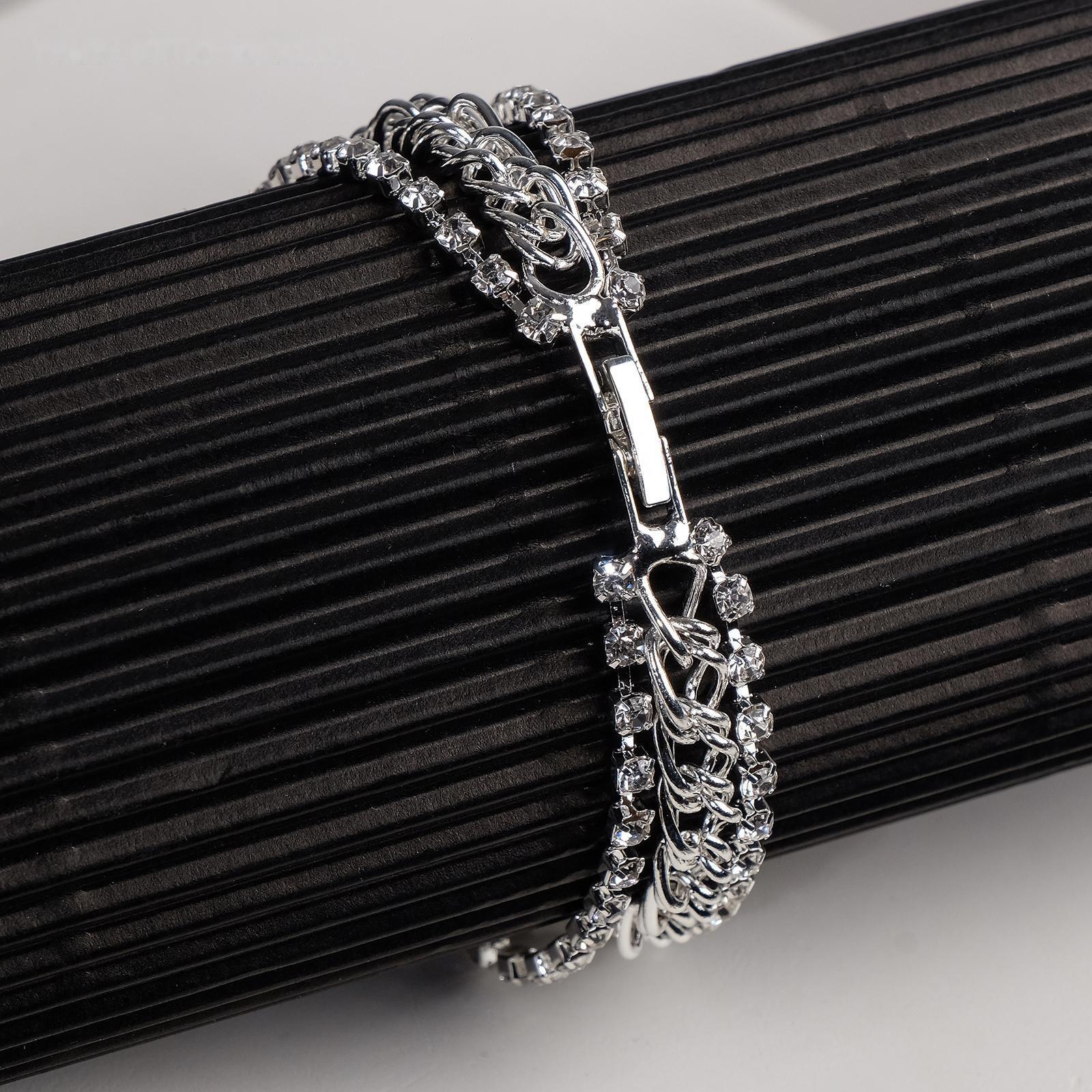 Браслет со стразами 