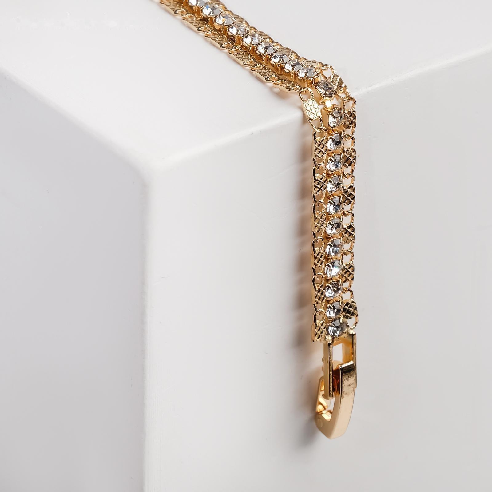 Браслет со стразами 