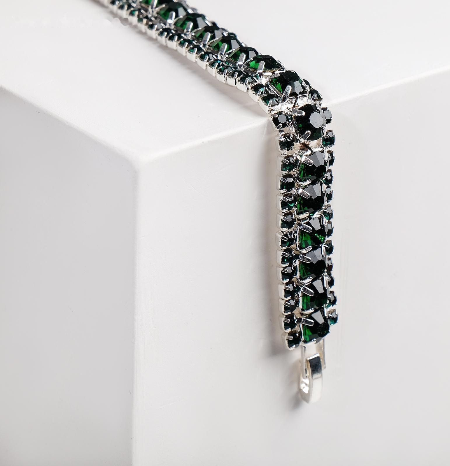 Браслет со стразами 