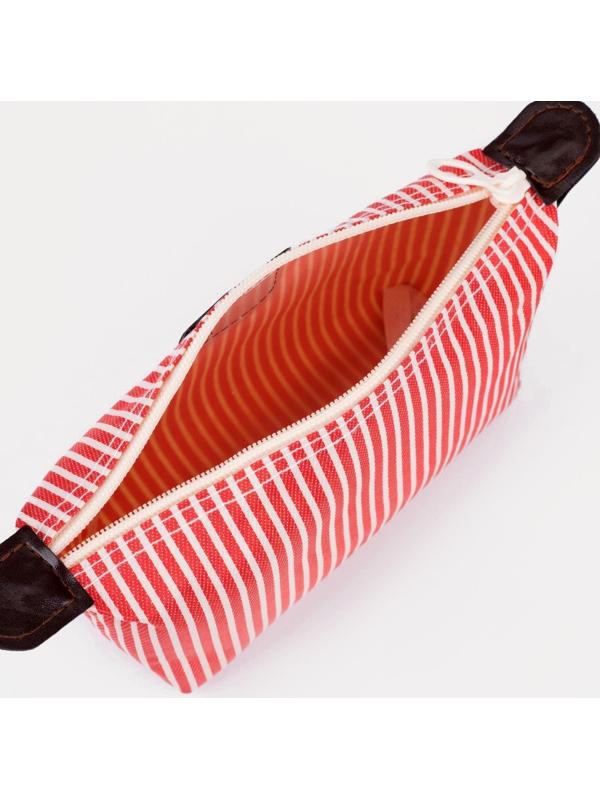 Косметичка на молнии, цвет красный