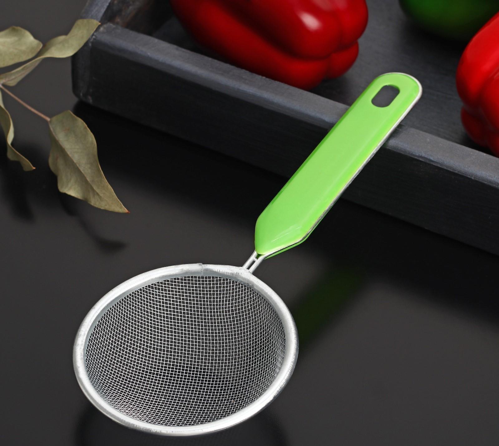 Сито с ручкой Доляна «Хозяюшка», d=8,5 см, цвет зелёный