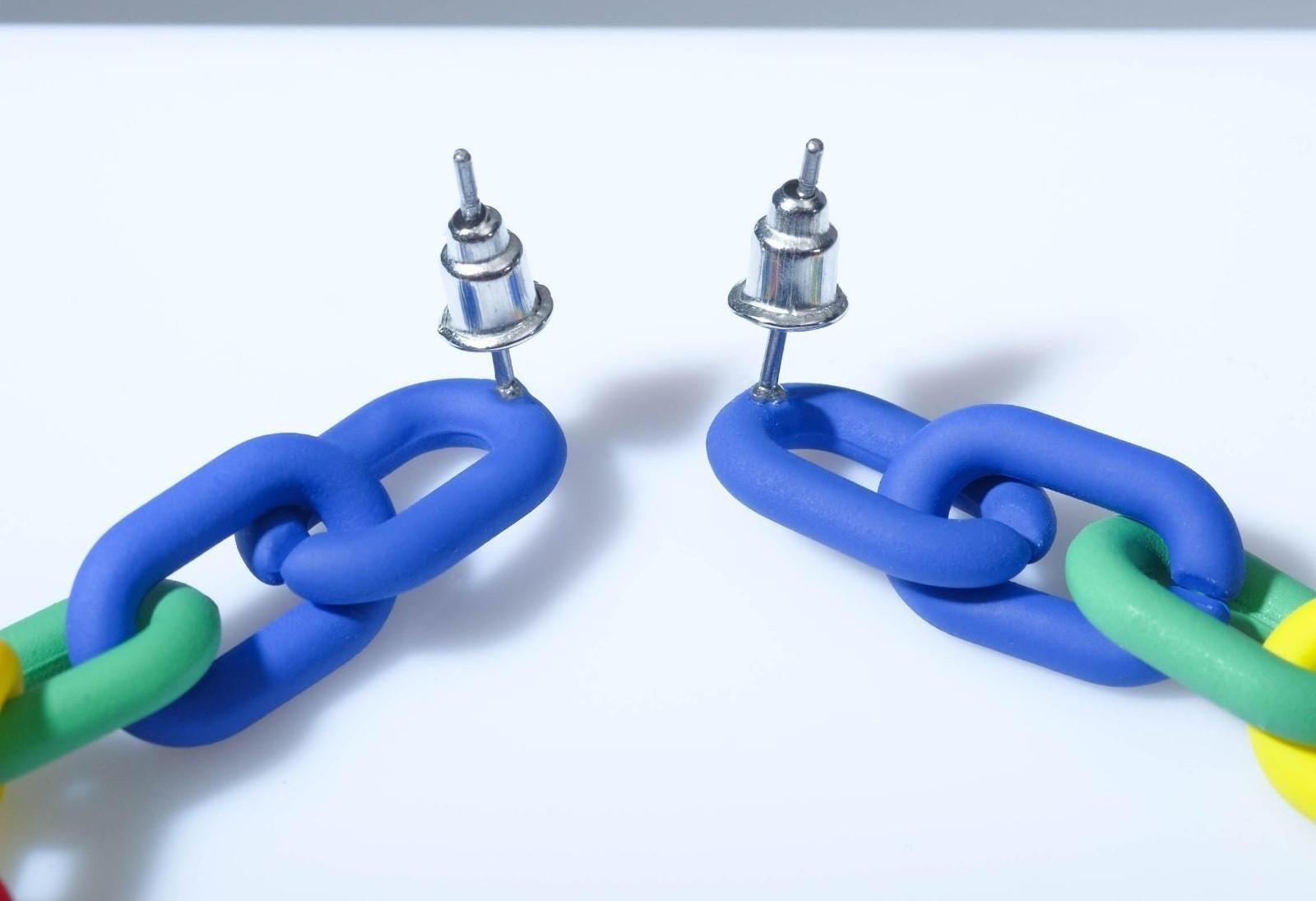 Серьги пластик 