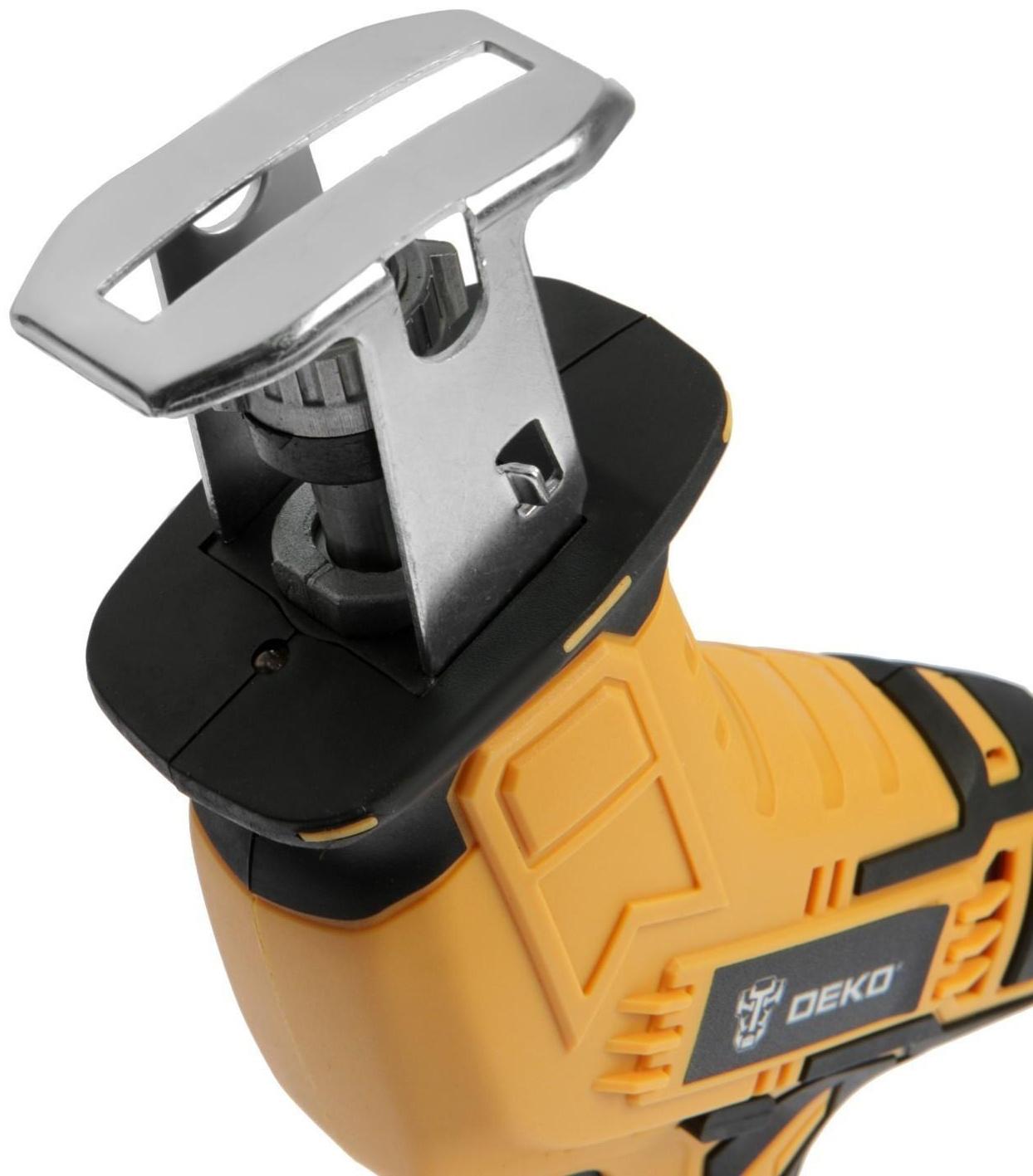 Пила сабельная аккумуляторная DEKO DKRS20-Li, 20 В, 2 Ач,2600 об/мин, ход 15 мм