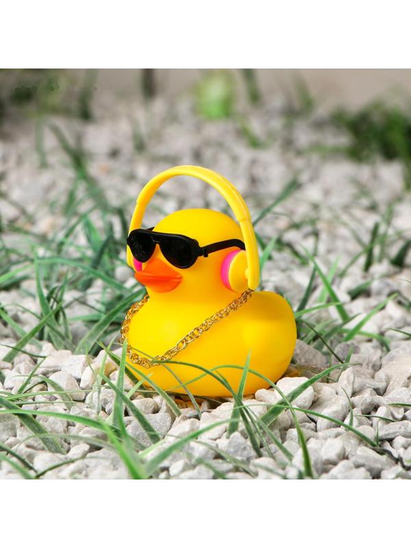 Утка с наушниками, цвет жёлтый, в очках