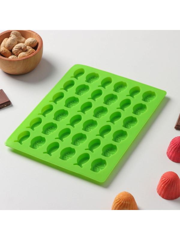 Форма силиконовая для мармелада Доляна «Рыбки», 18,5×14×1 см, 36 ячеек (2,5×1,5 см), цвет зелёный