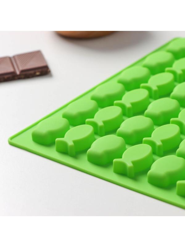 Форма силиконовая для мармелада Доляна «Рыбки», 18,5×14×1 см, 36 ячеек (2,5×1,5 см), цвет зелёный