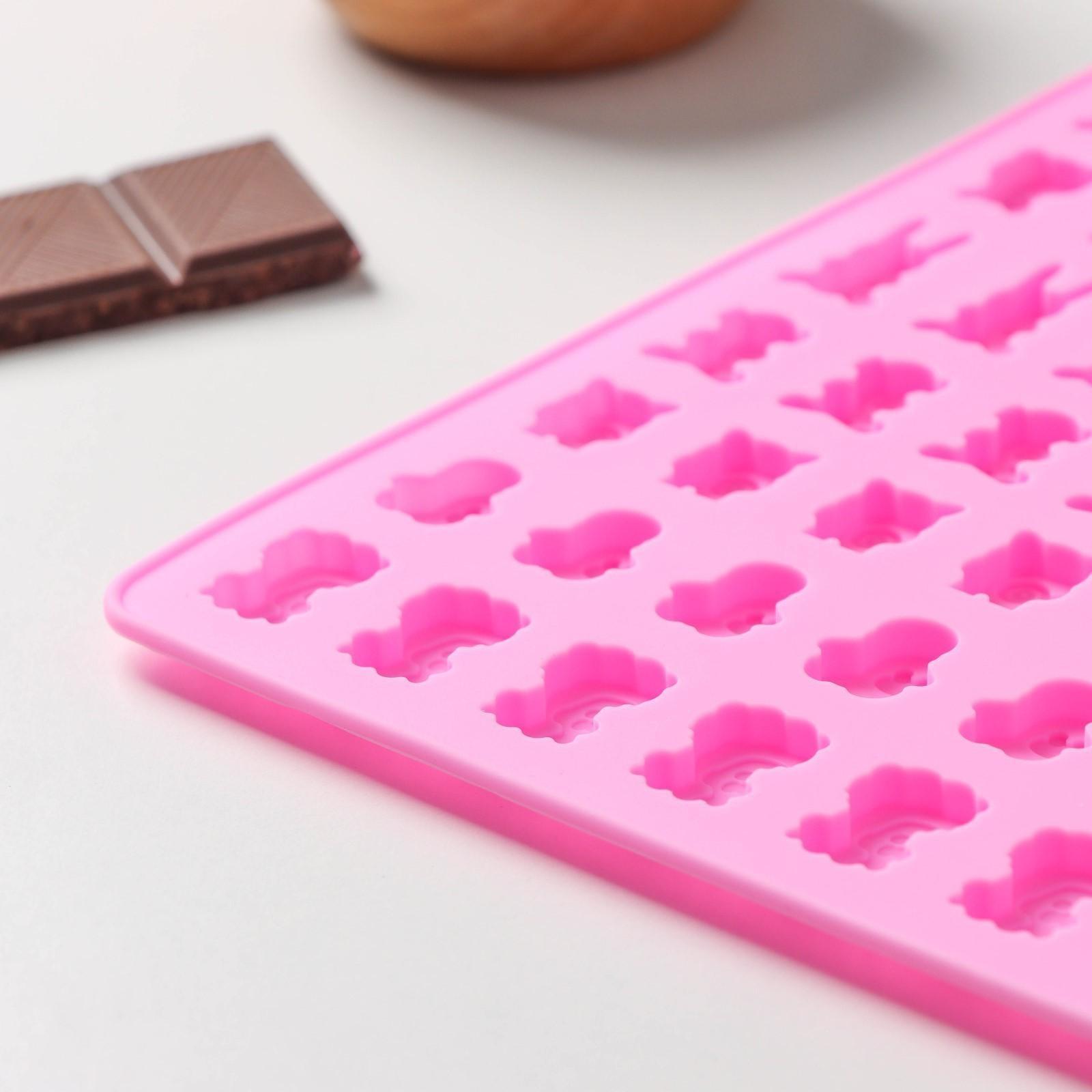 Форма силиконовая для мармелада Доляна «Зоопарк», 18,5×15×0,5 см, 49 ячеек (2×1,5 см), цвет розовый