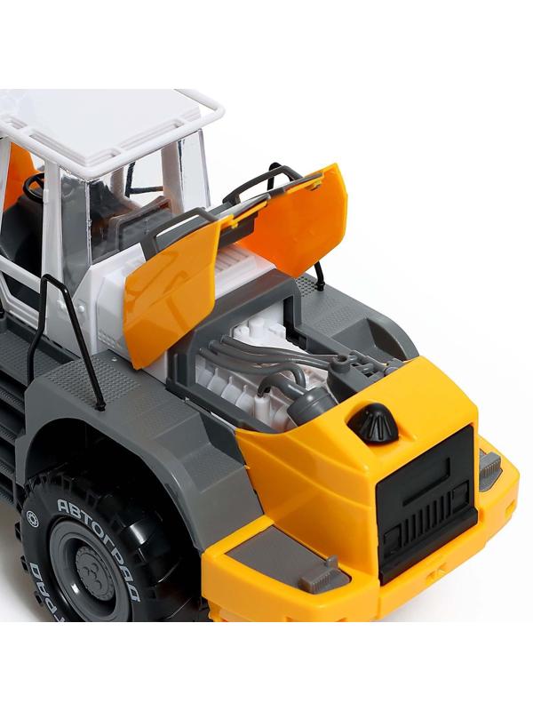 Трактор инерционный «Фермер», подвижные детали