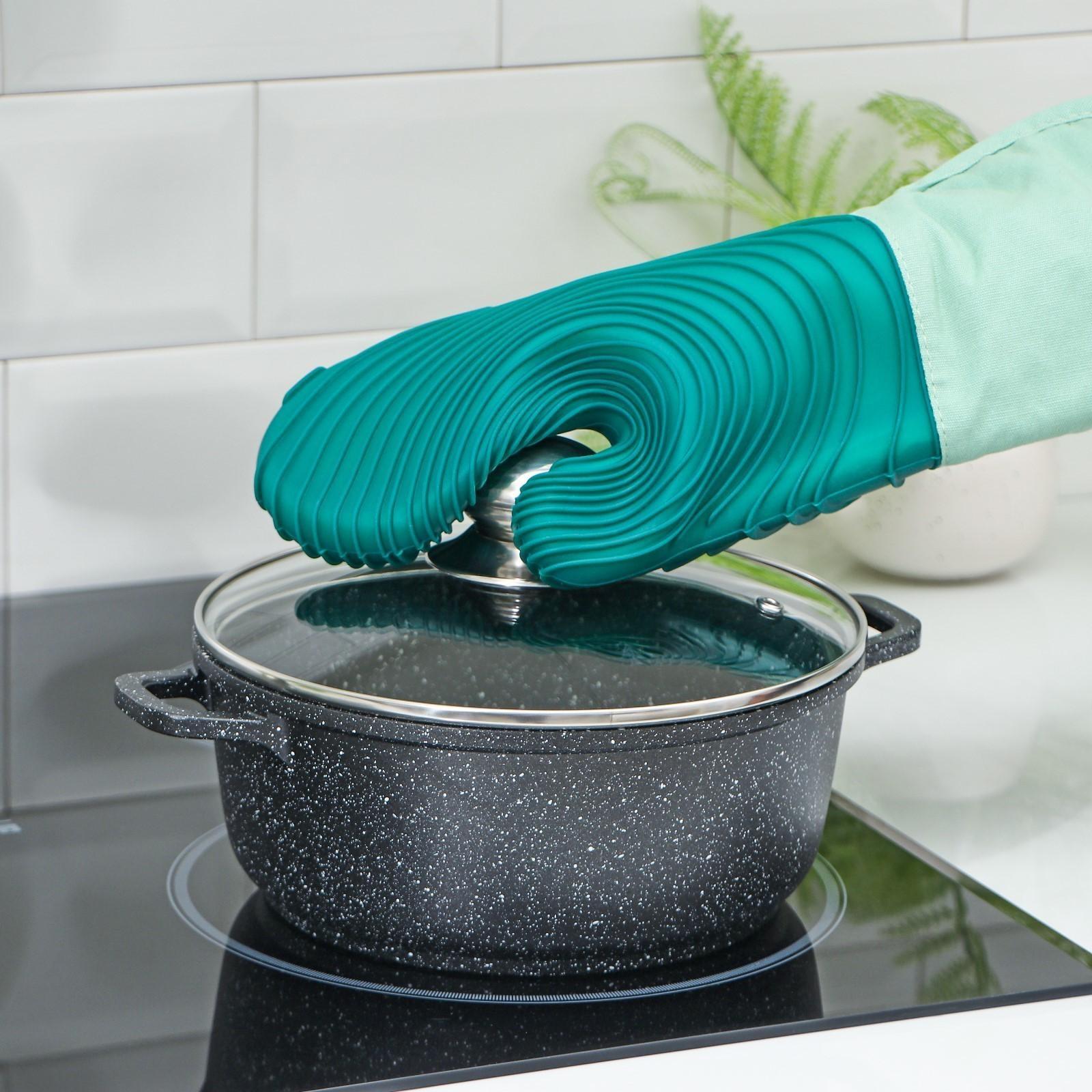 Рукавица для горячего с манжетой Доляна «Профи» 34×17,5×2см, цвет зелёный