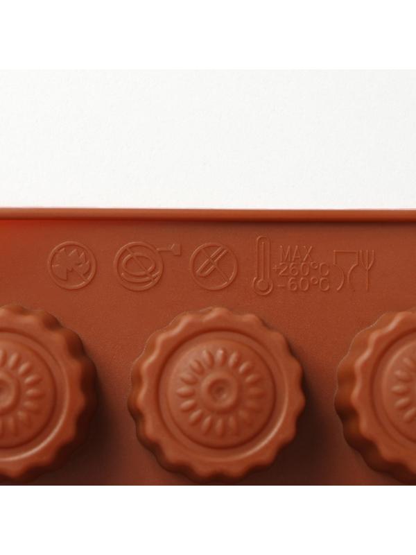 Форма силиконовая для льда и кондитерских украшений Доляна «Конди», 20×11×1,5см (2,5×2,5×1,5 см), 15 ячеек, цвет коричневый