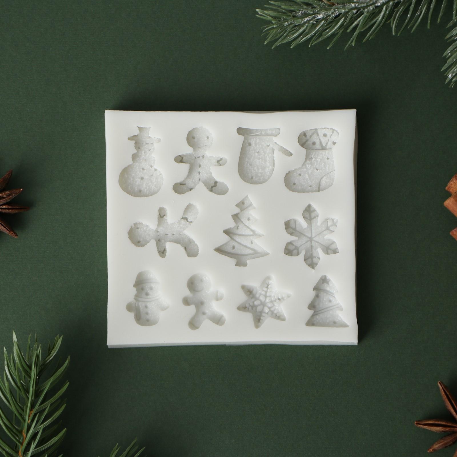 Силиконовый молд Доляна «Новый год», 8,7×8,3×0,7 см, цвет серый