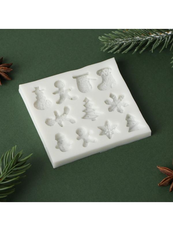 Силиконовый молд Доляна «Новый год», 8,7×8,3×0,7 см, цвет серый