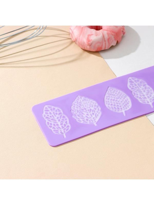 Силиконовый коврик для айсинга Доляна «Листья ажурные», 37,5×8×0,1 см, цвет сиреневый