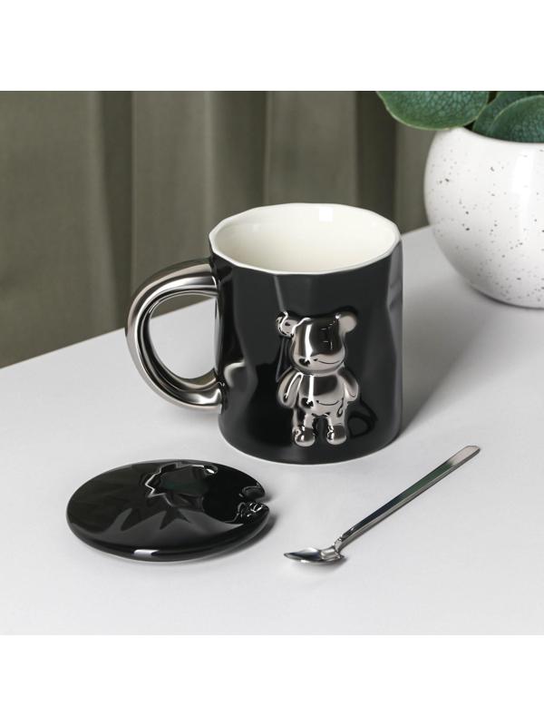Кружка керамическая с ложкой «Стильный мишка», 320 мл, цвет чёрный
