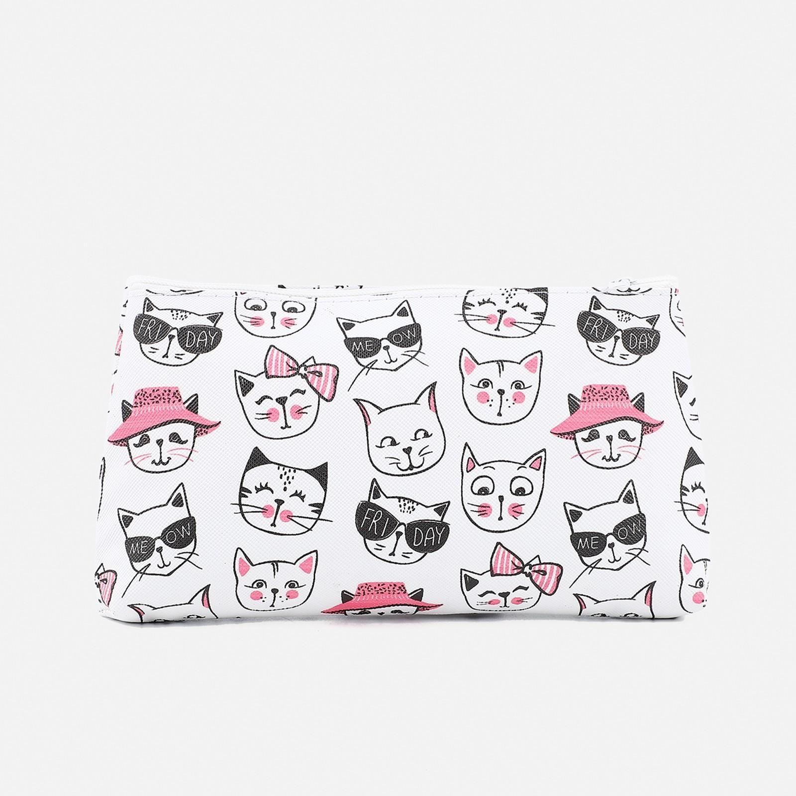 Косметичка на молнии, цвет белый