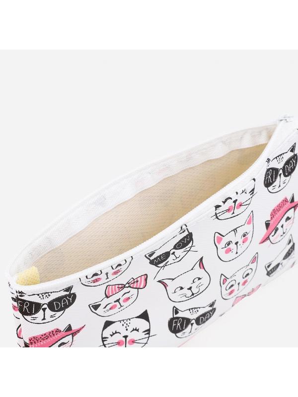 Косметичка на молнии, цвет белый