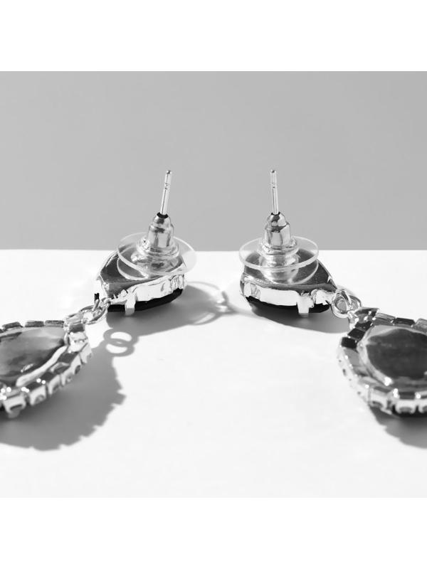 Серьги со стразами 