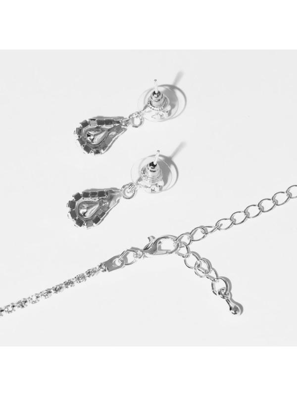 Гарнитур 2 предмета: серьги, кулон 