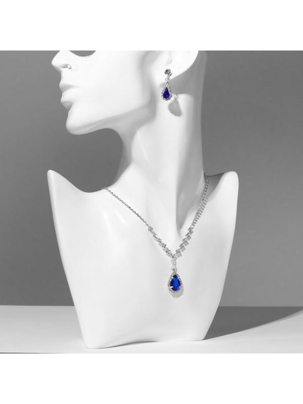 Гарнитур 2 предмета: серьги, кулон 