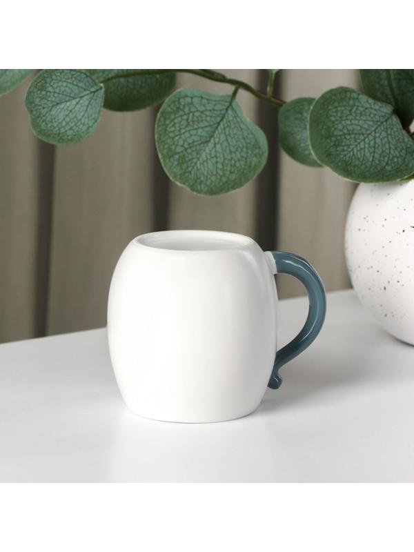 Чайная пара керамическая «Слоник», 2 предмета: кружка с ложкой 220 мл, блюдце 19×12,5 см