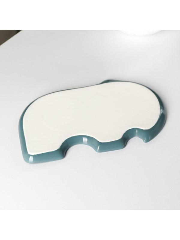 Чайная пара керамическая «Слоник», 2 предмета: кружка с ложкой 220 мл, блюдце 19×12,5 см