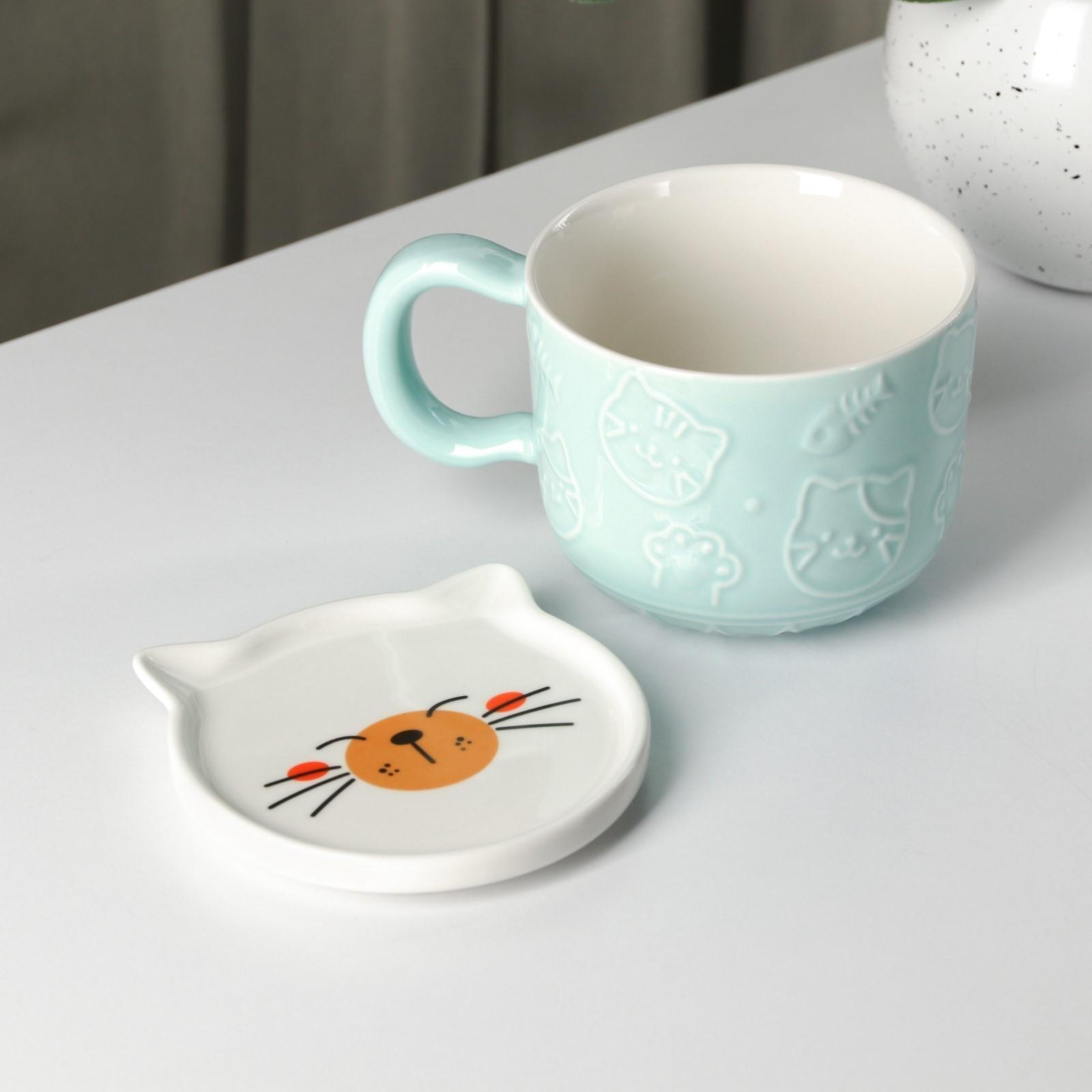 Кружка фарфоровая «Улыбающийся кот», 450 мл, цвет голубой