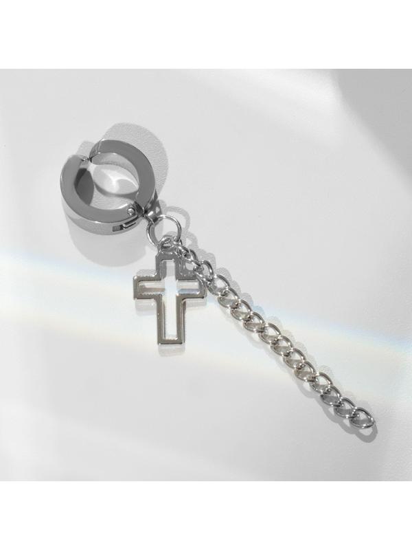 Пирсинг в ухо (фейк) 