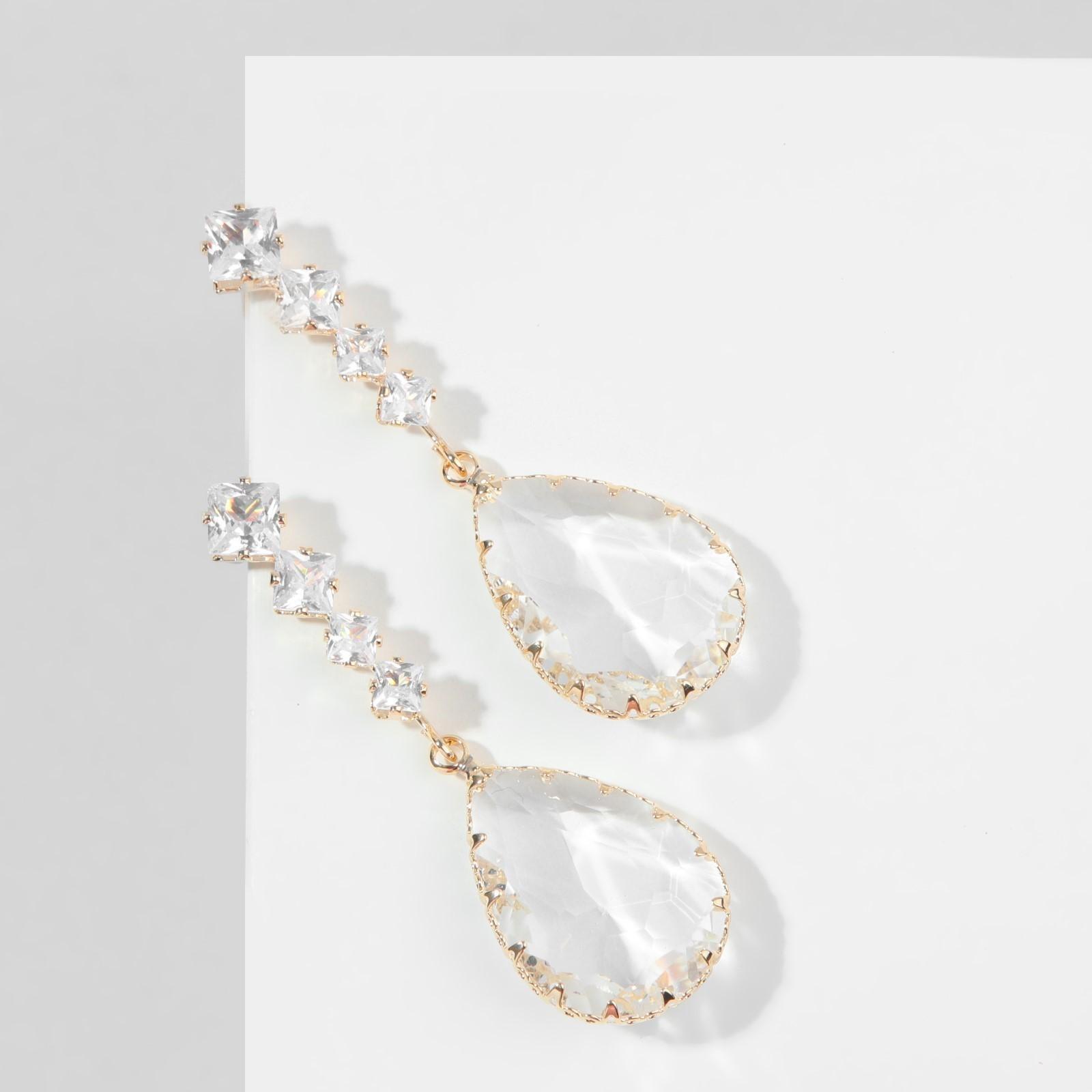 Серьги со стразами 