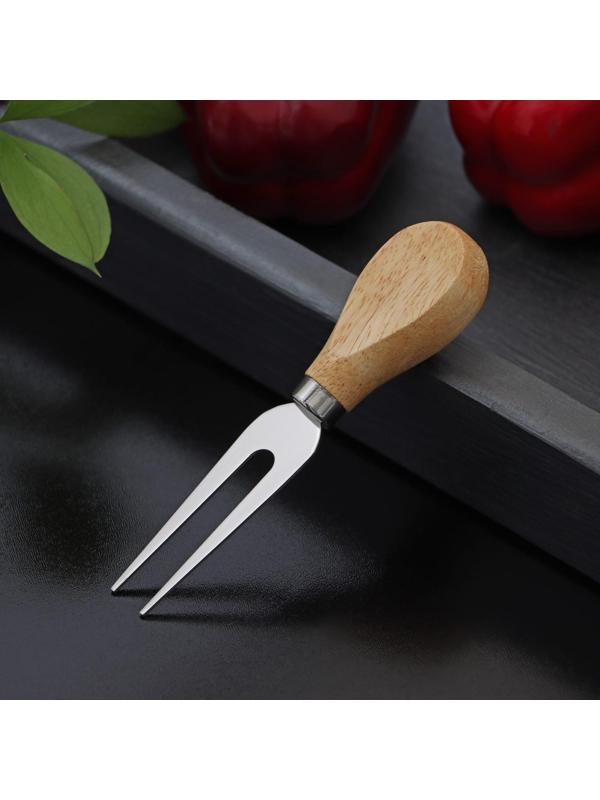 Нож для сыра Доляна «Ломоть», ручка из гевеи, 12,9×3 см