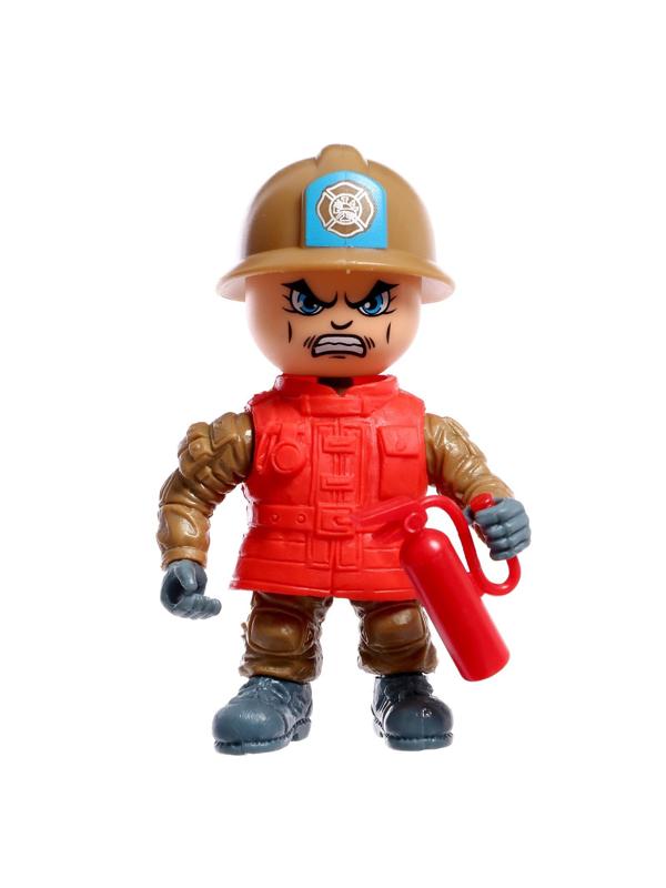 Фигурка «Пожарный», МИКС