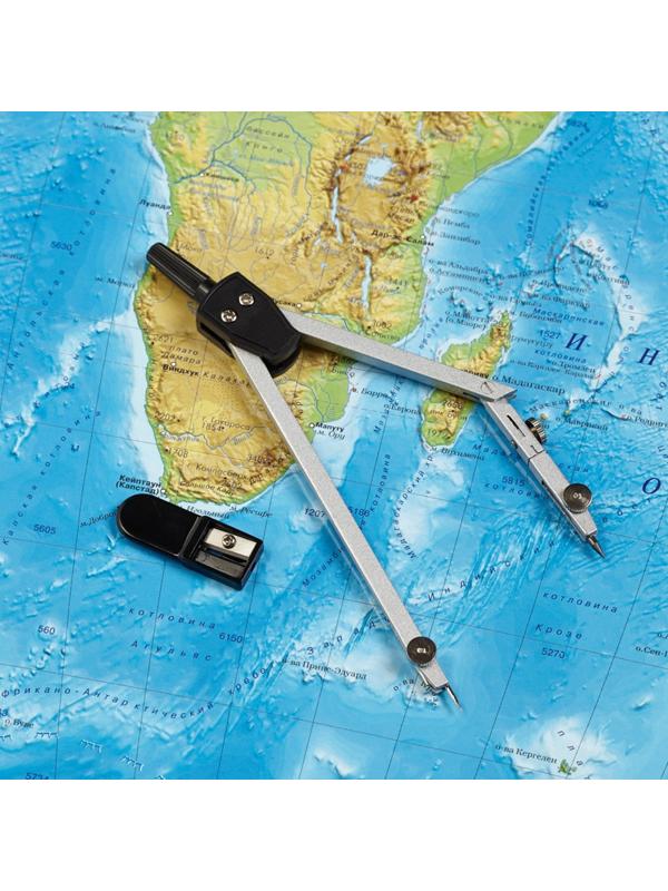 Готовальня Attache циркуль 140 мм, точилка, в пластиковом пенале S03002E